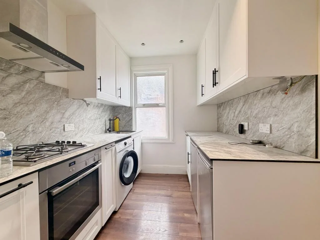 3 bedroom maisonette for rent