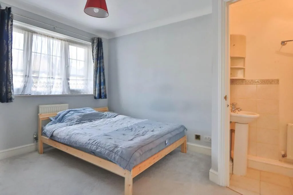 3 bedroom detached house for rent