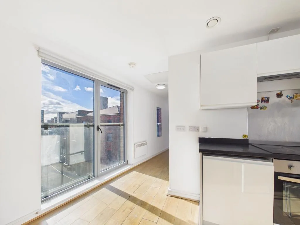 Studio flat for rent