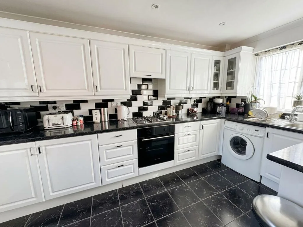 2 bedroom terraced house for rent