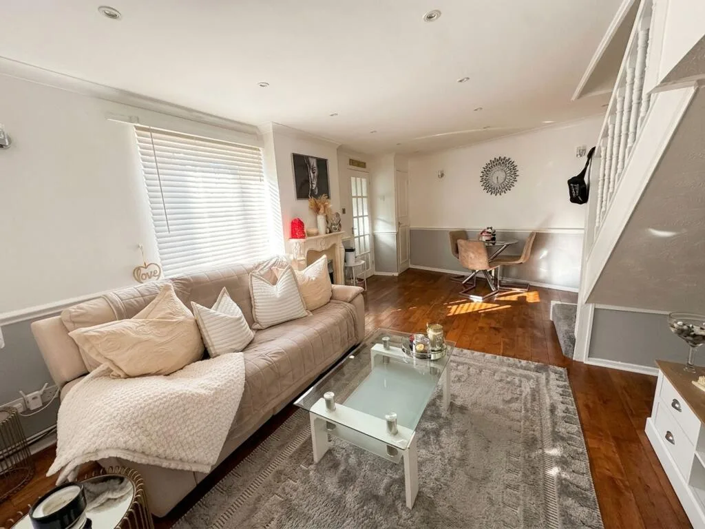 2 bedroom terraced house for rent
