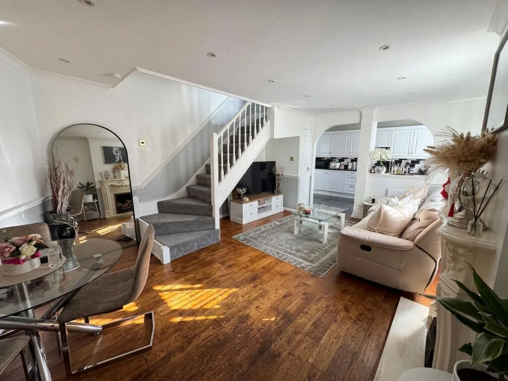 2 bedroom terraced house for rent