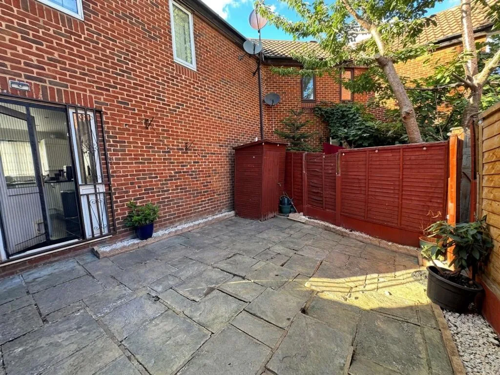 2 bedroom terraced house for rent