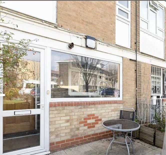 2 bedroom maisonette for rent