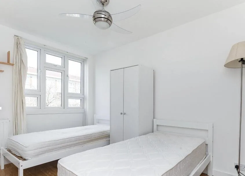 2 bedroom maisonette for rent