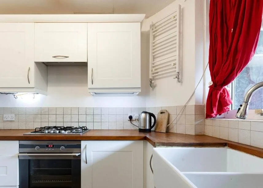 2 bedroom maisonette for rent