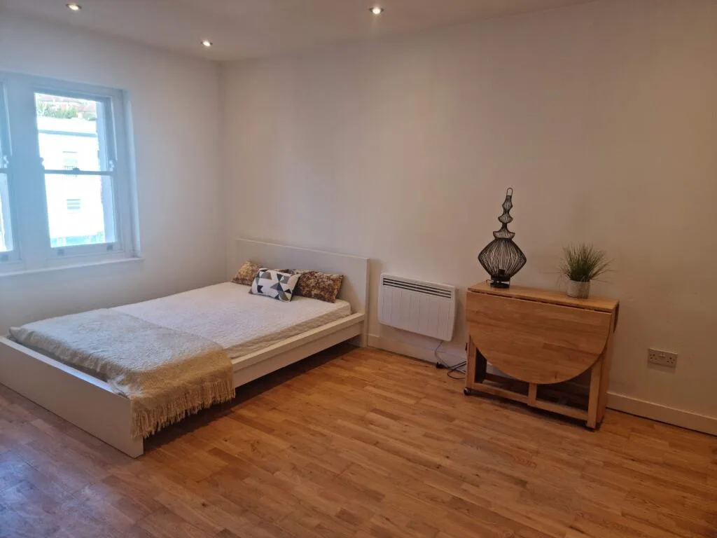 Studio flat for rent