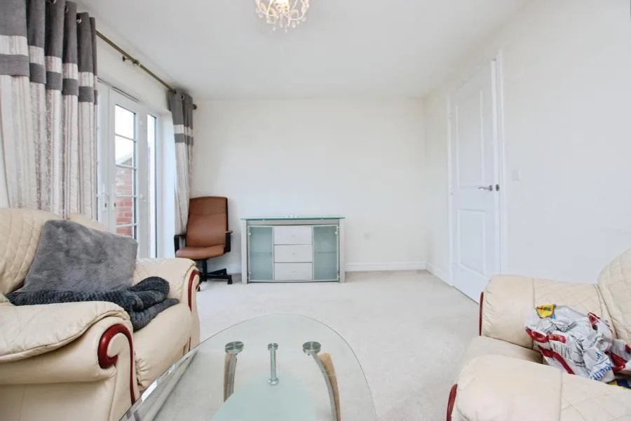 4 bedroom terraced house for rent