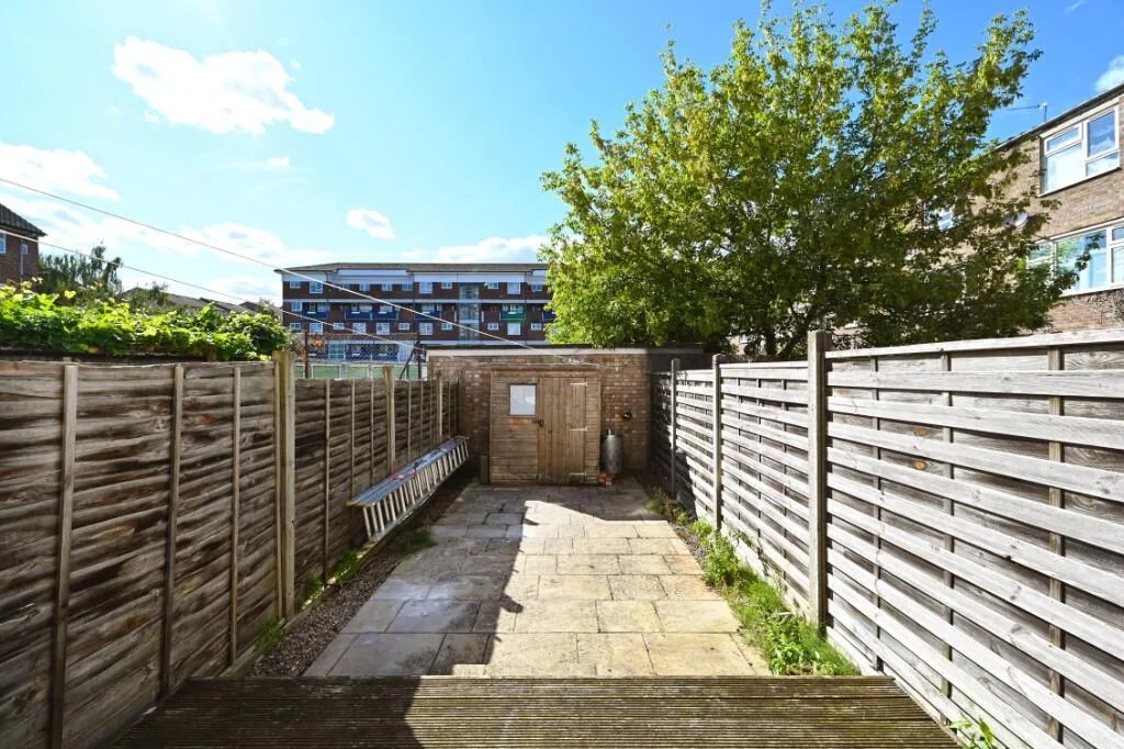 3 bedroom town house for rent