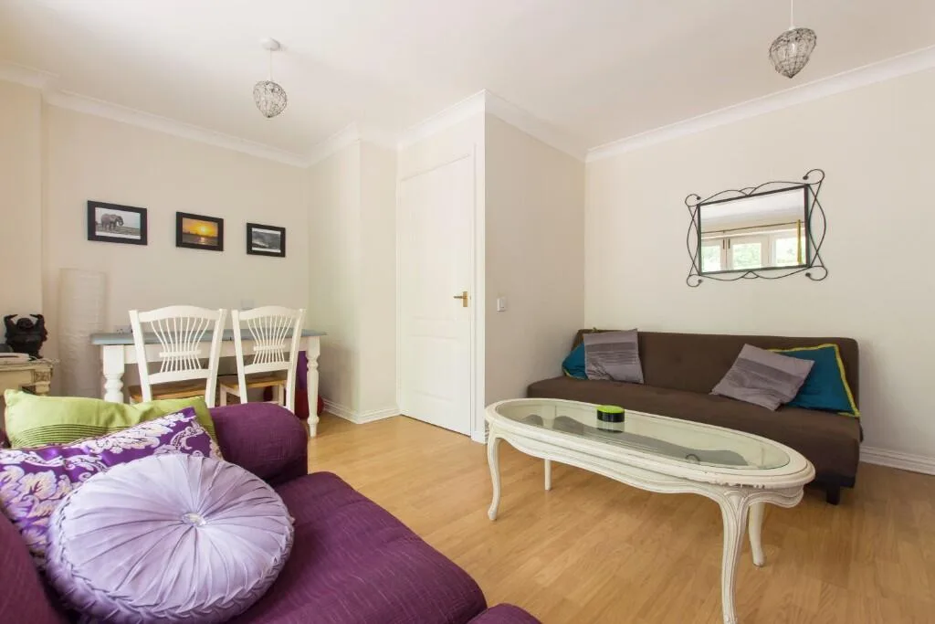 2 bedroom end of terrace house for rent