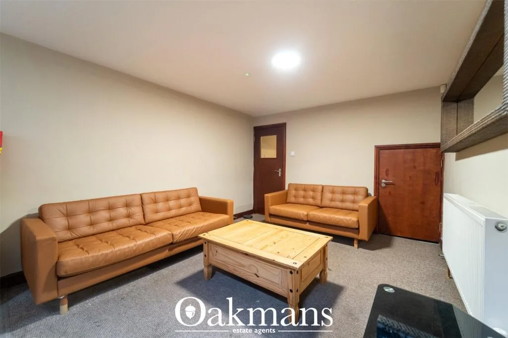 5 bedroom house for rent