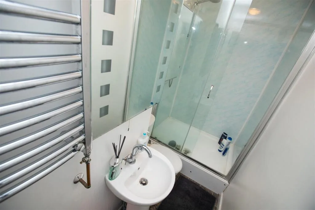 7 bedroom house for rent