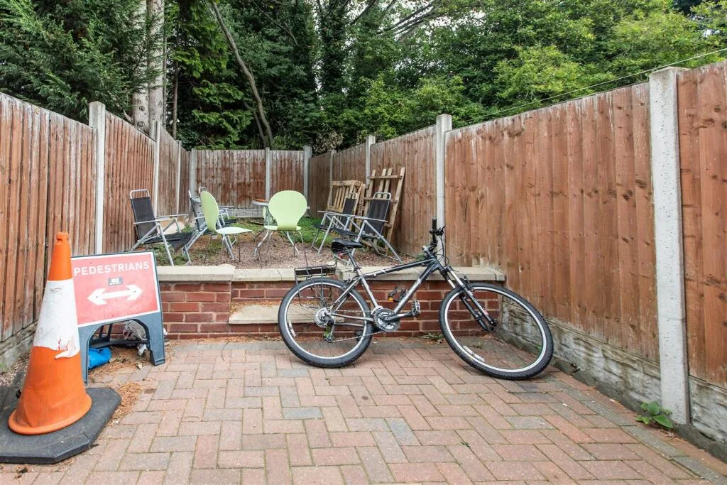 7 bedroom house for rent