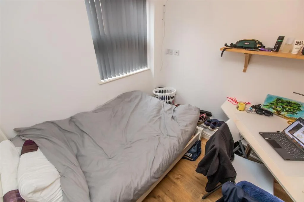 7 bedroom house for rent