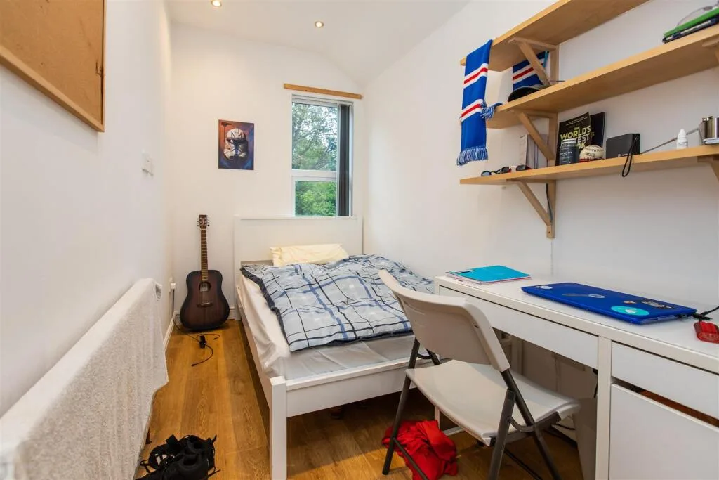 7 bedroom house for rent