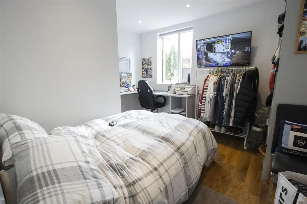 7 bedroom house for rent