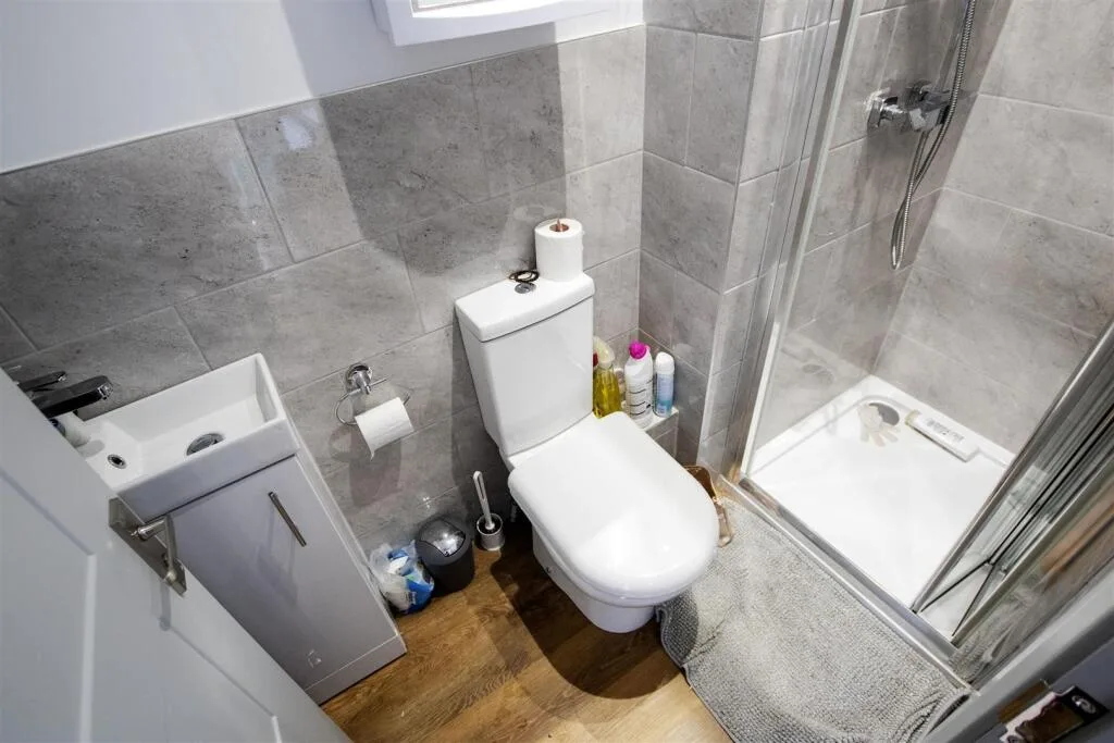 7 bedroom house for rent