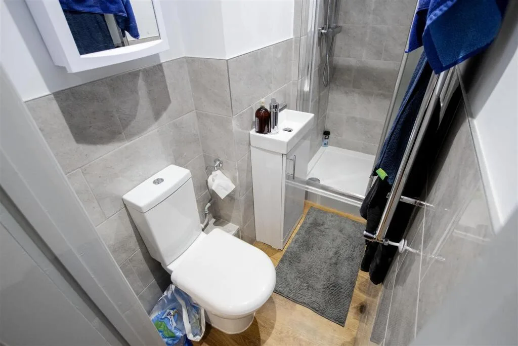 7 bedroom house for rent