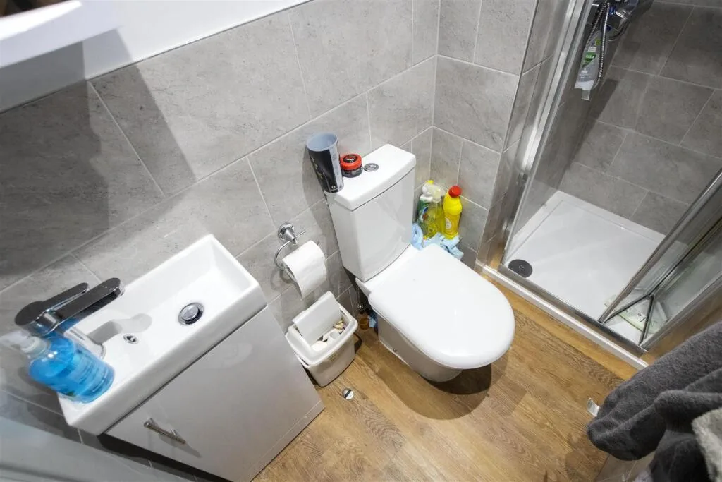 7 bedroom house for rent