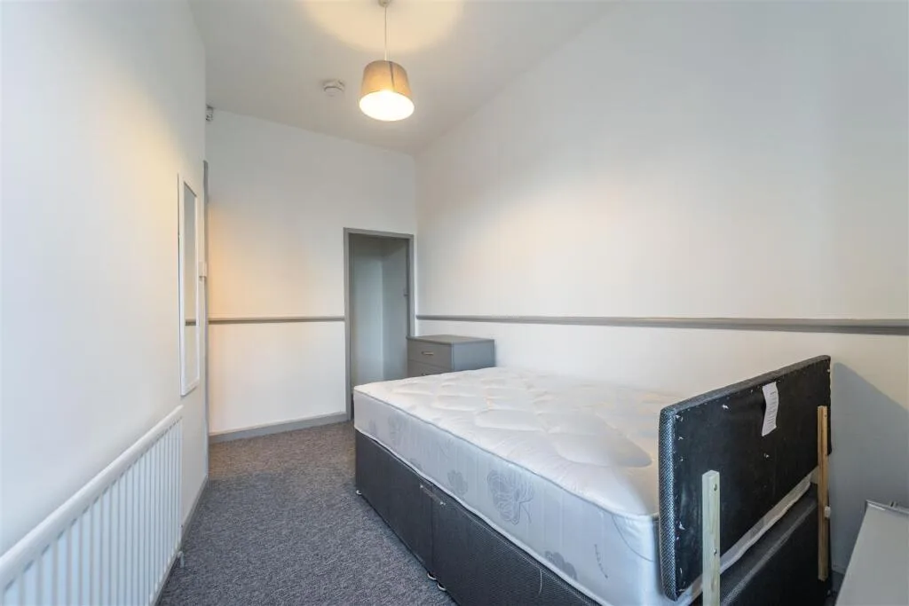 5 bedroom house for rent