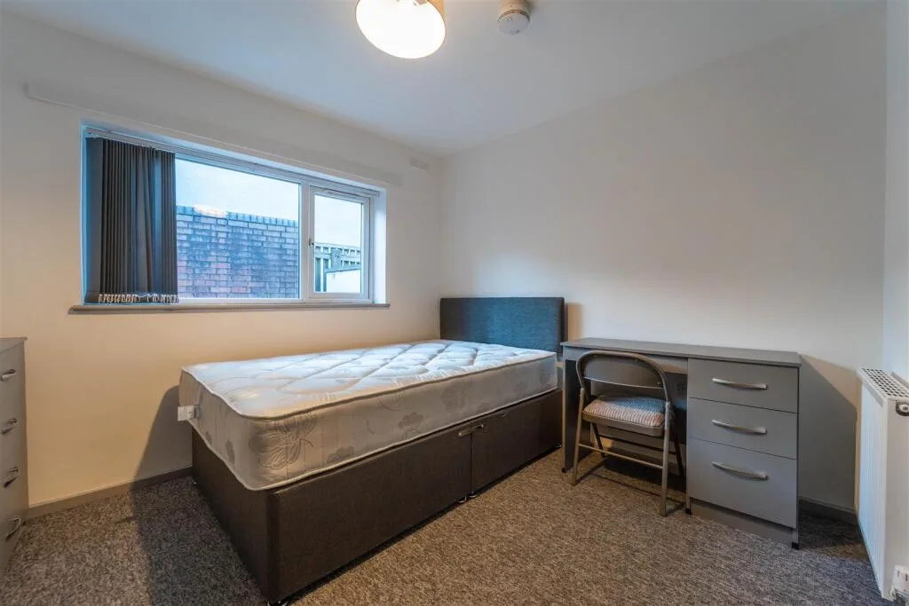 5 bedroom house for rent
