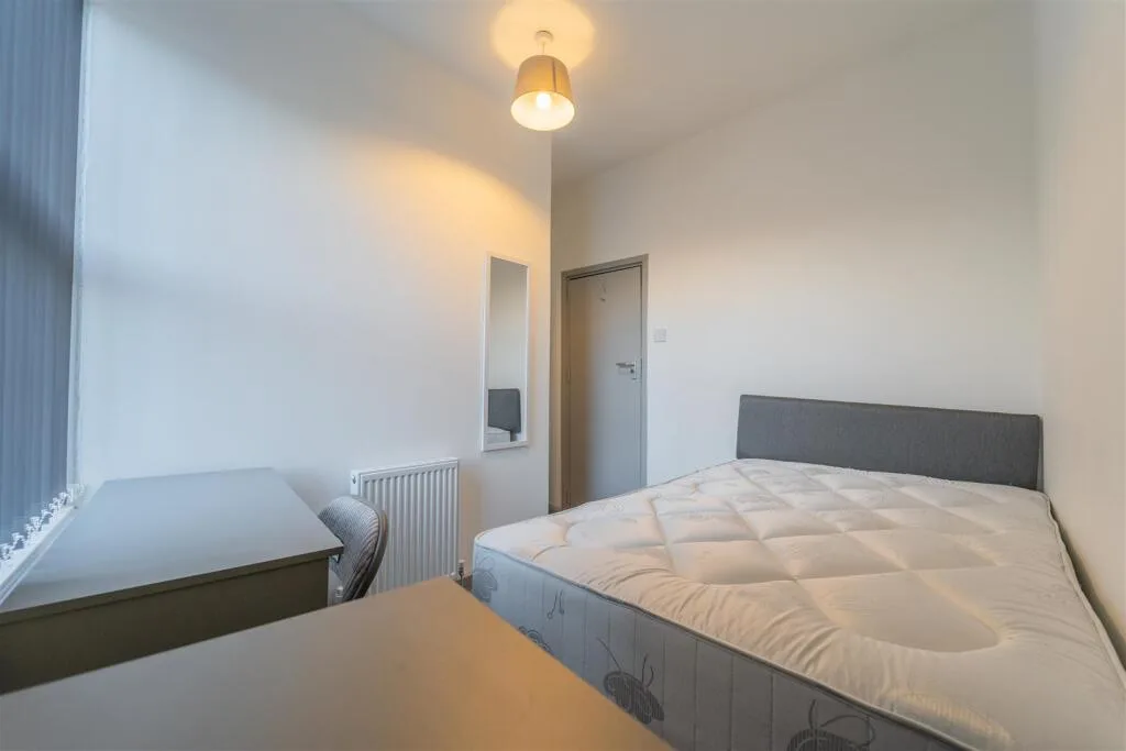 5 bedroom house for rent