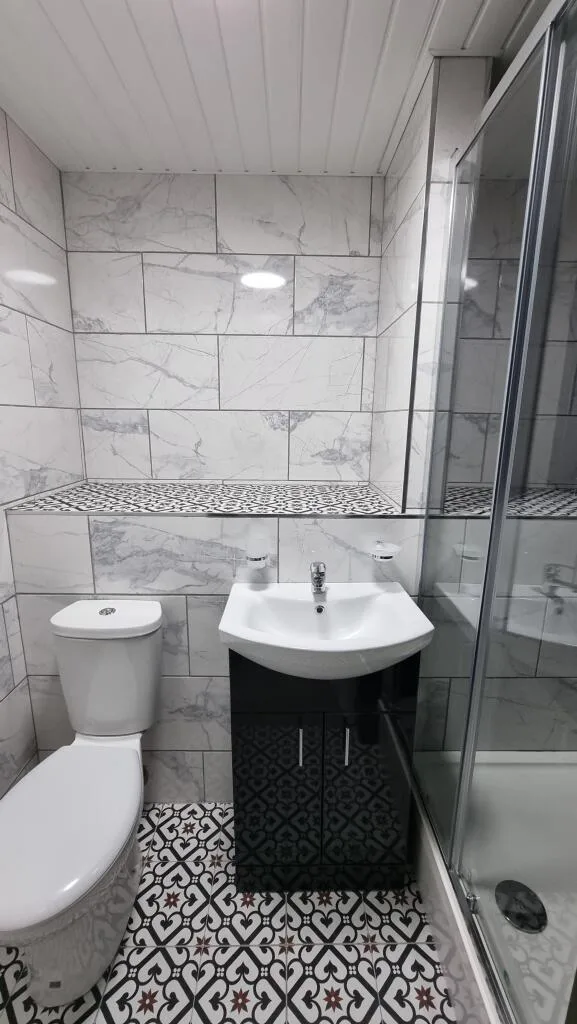 8 bedroom terraced house for rent