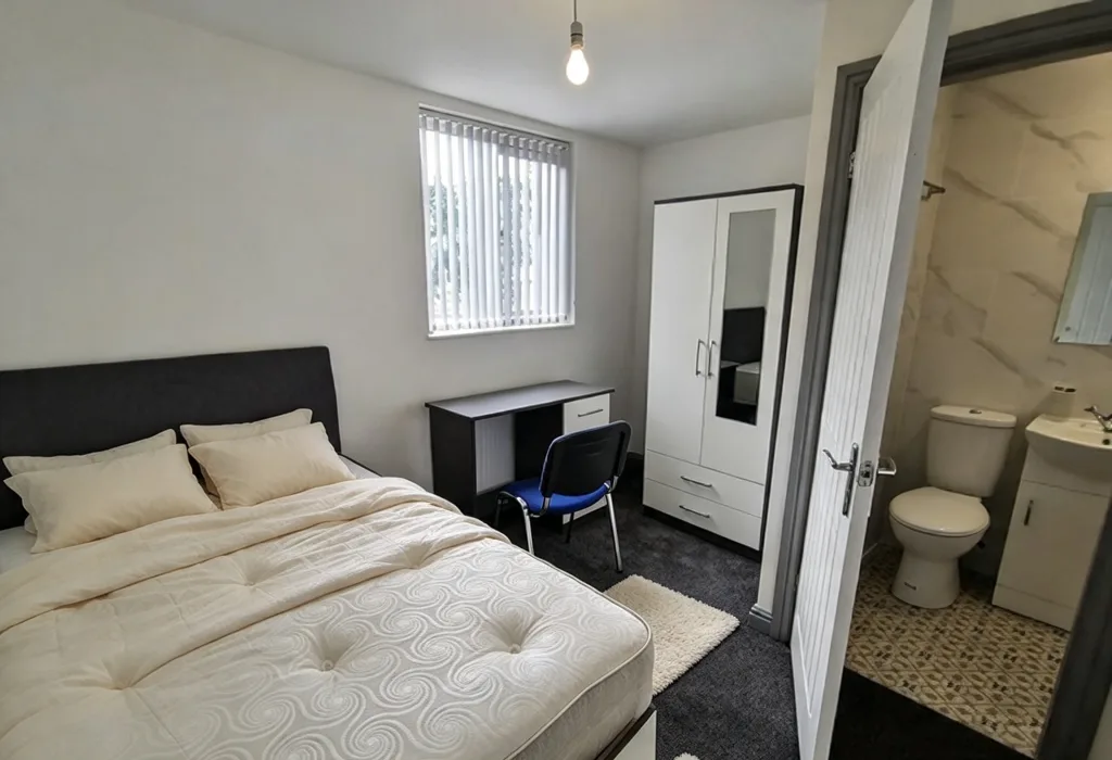 8 bedroom terraced house for rent