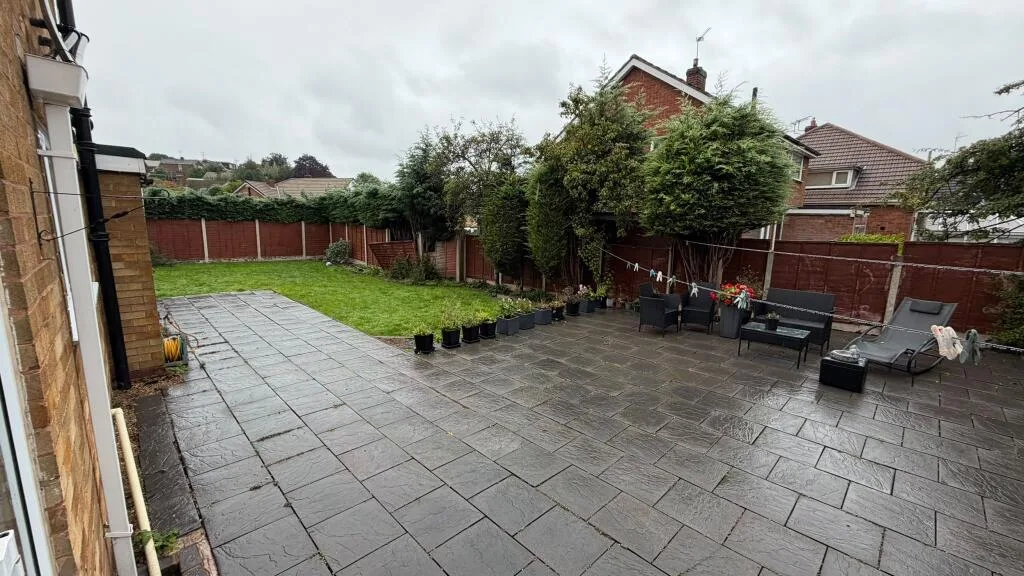 4 bedroom detached house for rent