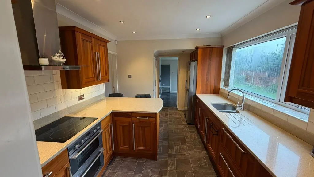 4 bedroom detached house for rent