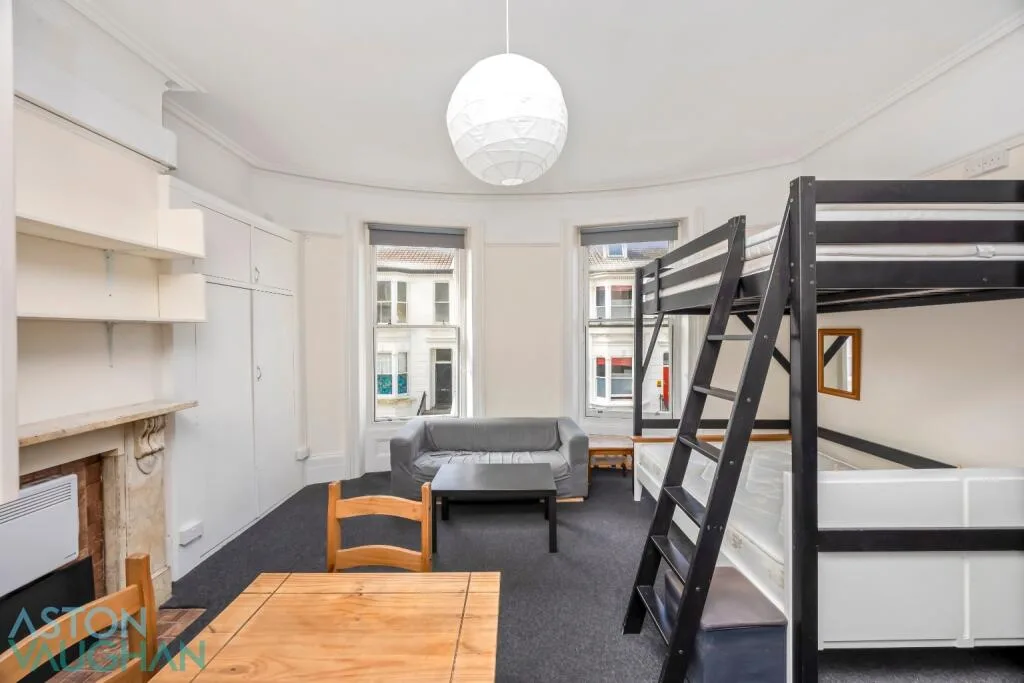 Studio apartment for rent