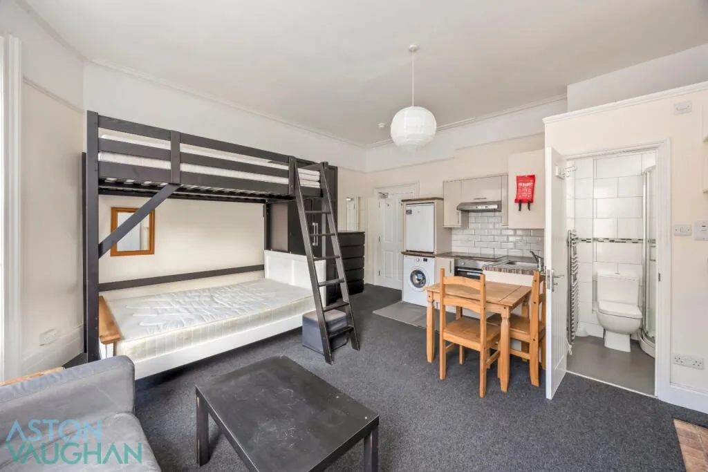 Studio apartment for rent