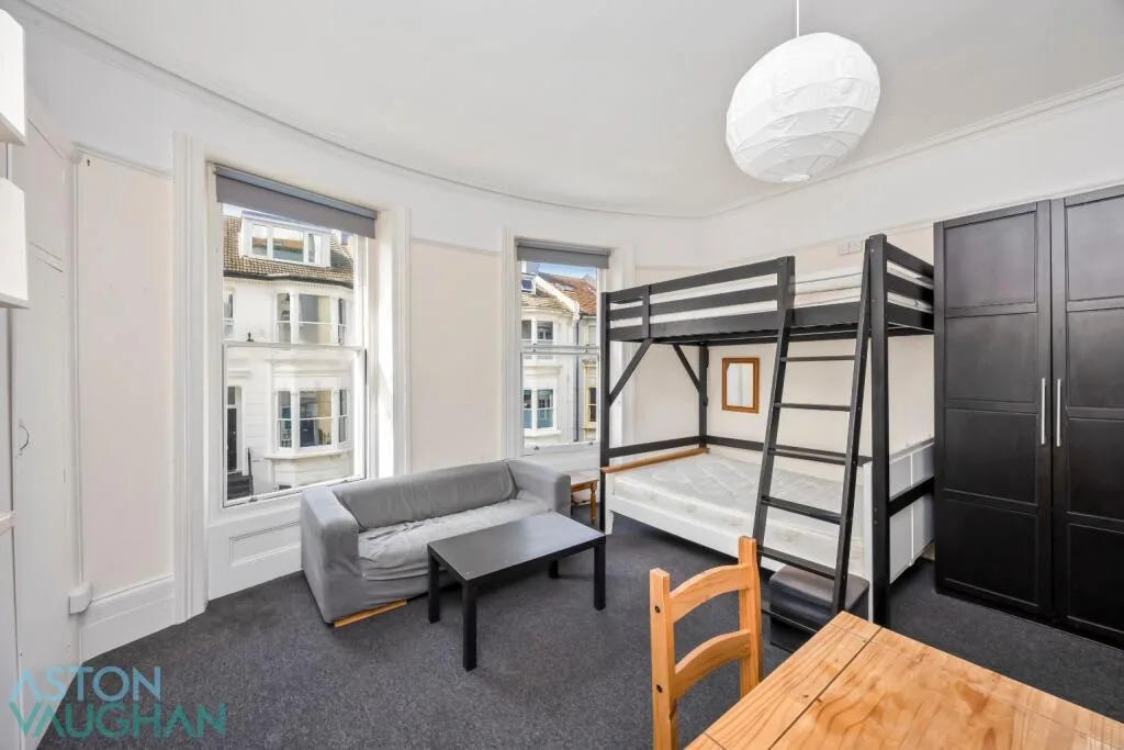 Studio apartment for rent