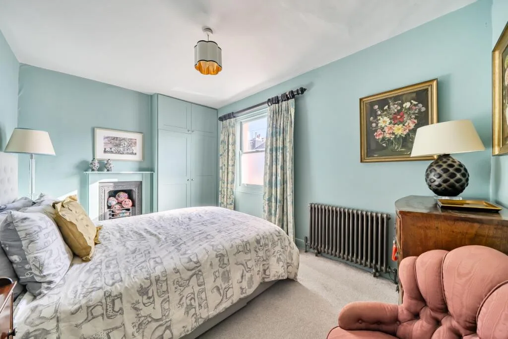 4 bedroom terraced house for rent