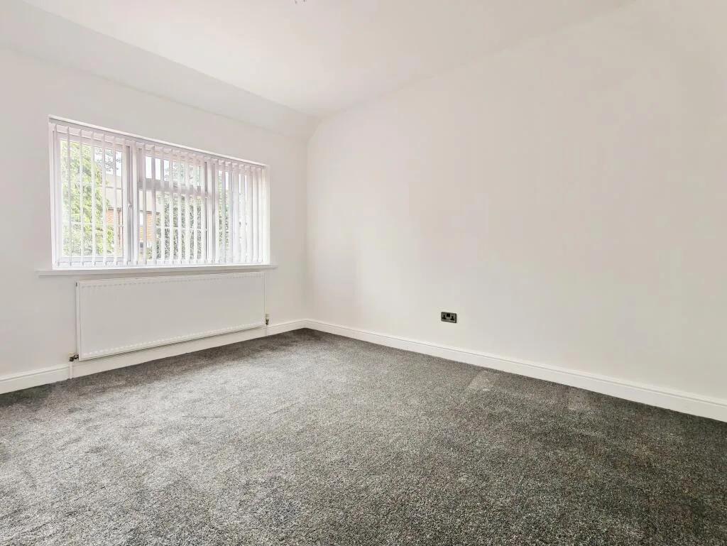 5 bedroom semi-detached house for rent