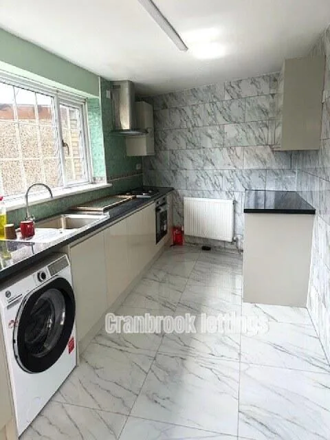 4 bedroom terraced house for rent
