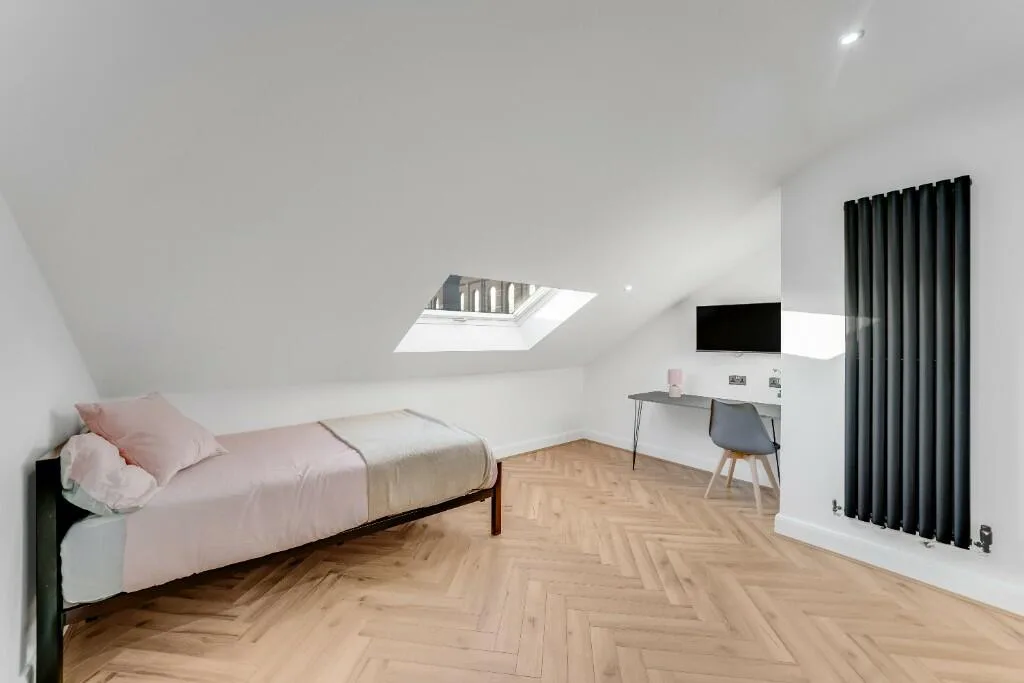 6 bedroom terraced house for rent