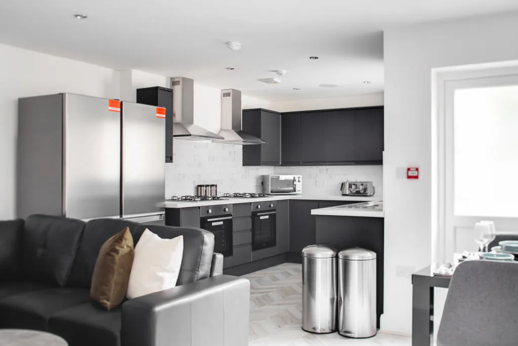 6 bedroom terraced house for rent
