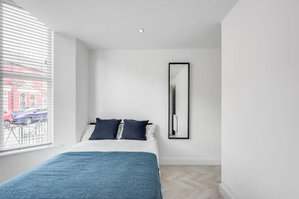 6 bedroom terraced house for rent