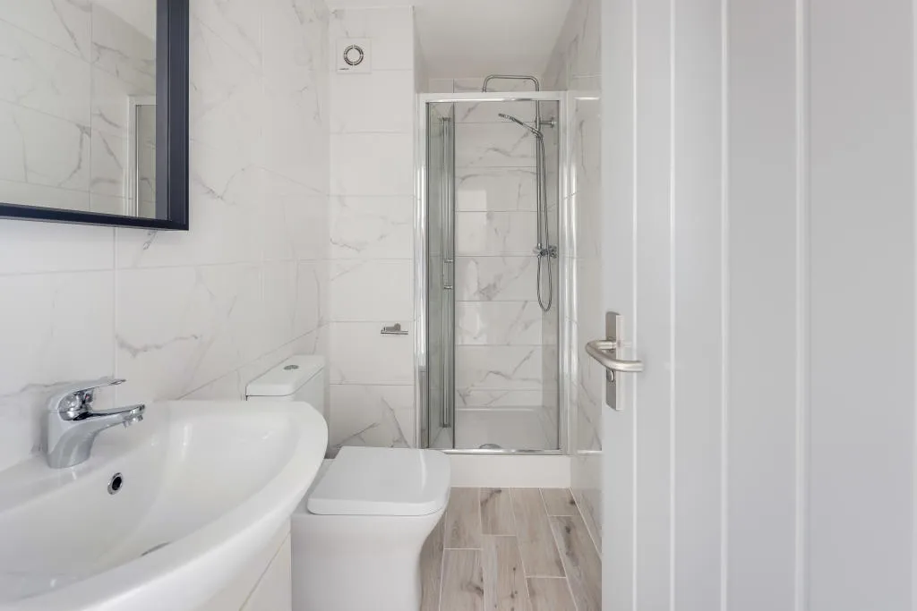6 bedroom terraced house for rent