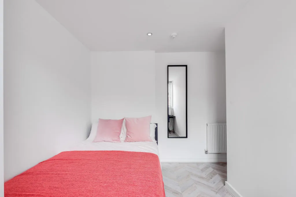 6 bedroom terraced house for rent