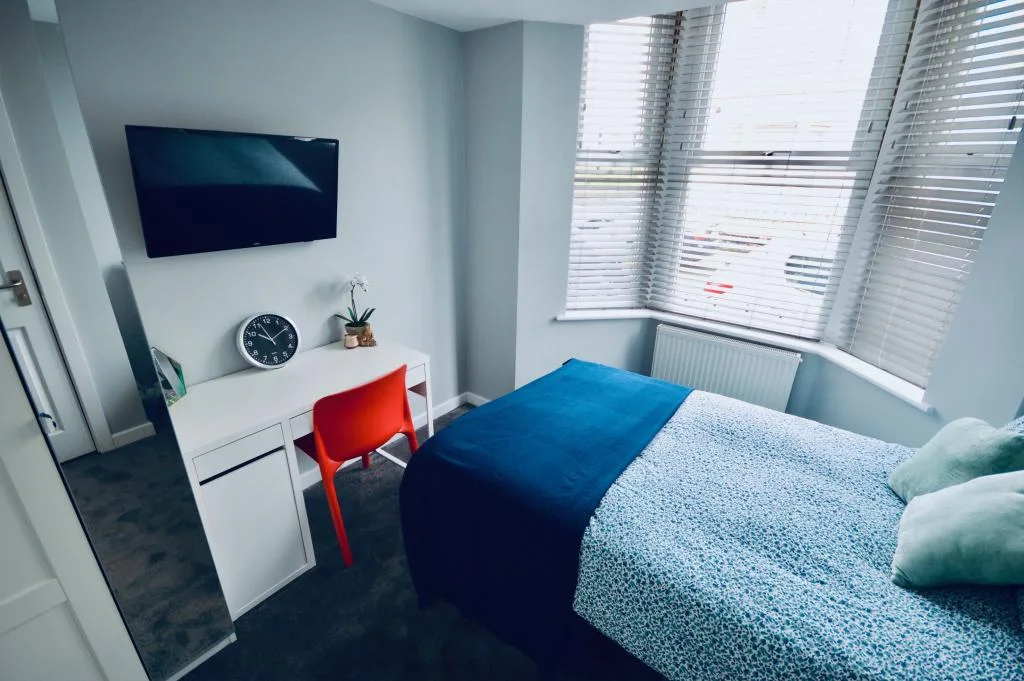 6 bedroom terraced house for rent