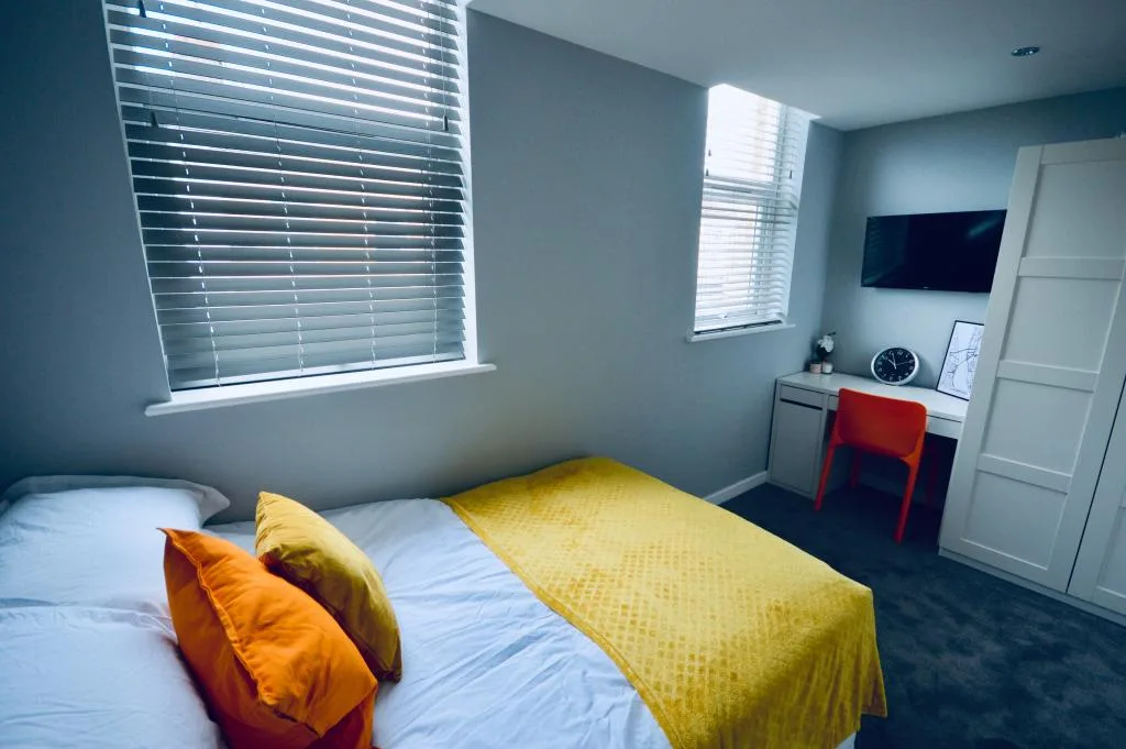 6 bedroom terraced house for rent