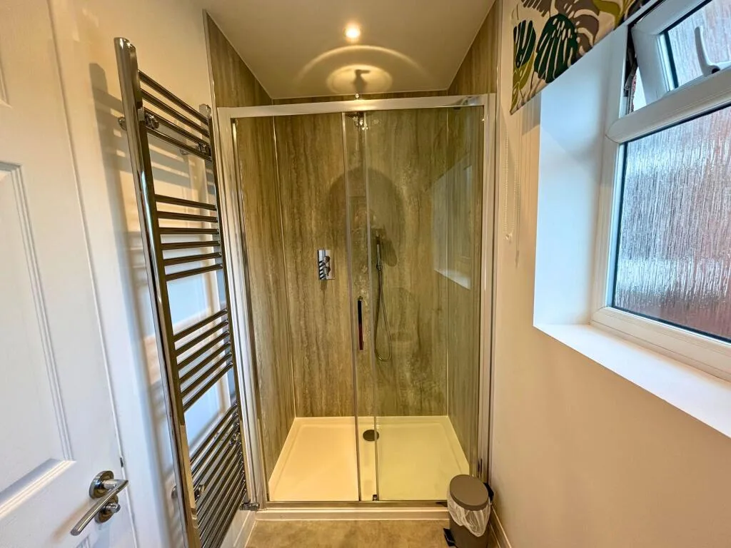 5 bedroom property for rent