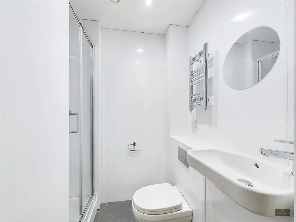 4 bedroom flat for rent