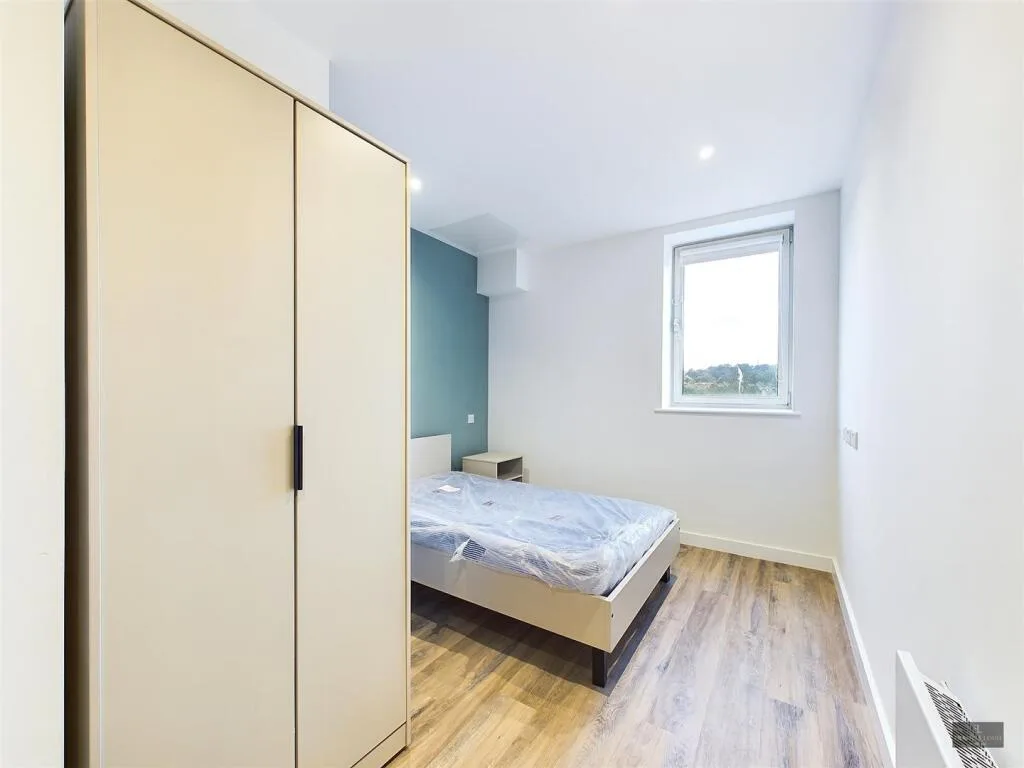 4 bedroom flat for rent