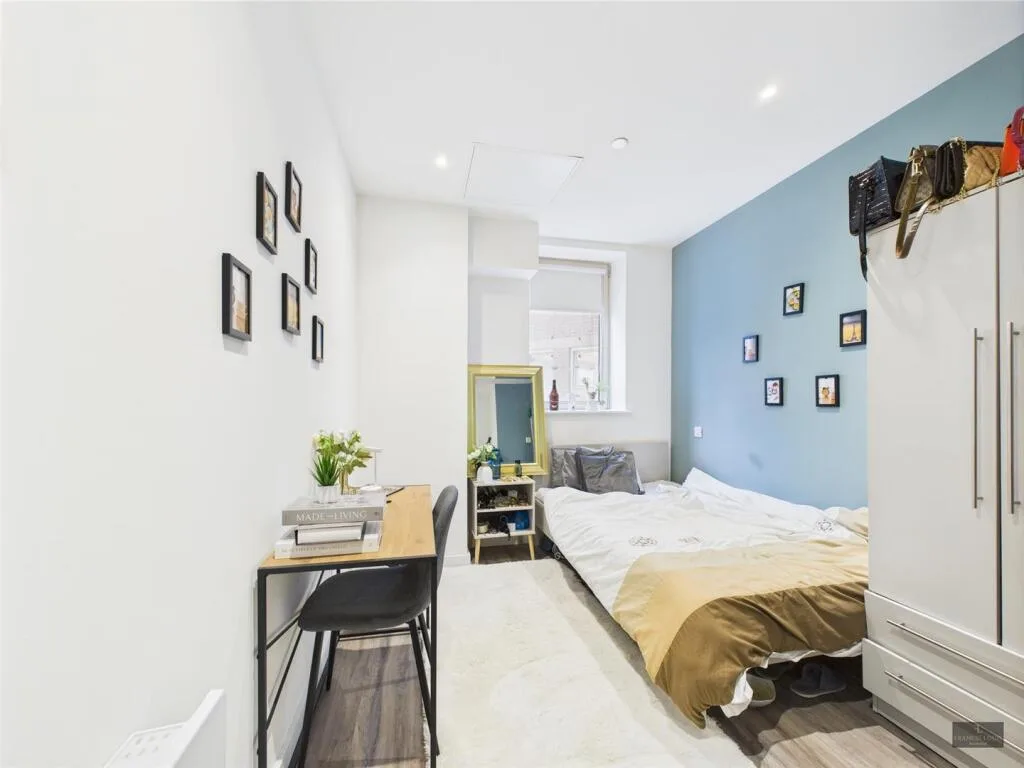 4 bedroom flat for rent