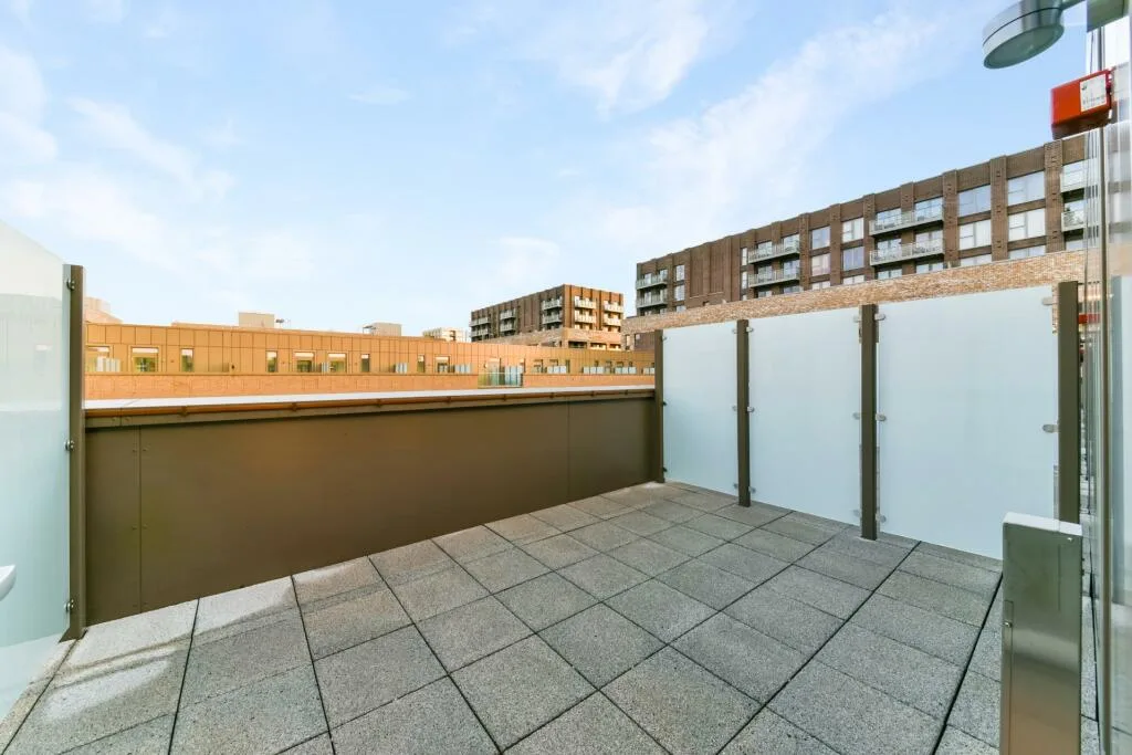 2 bedroom duplex for rent