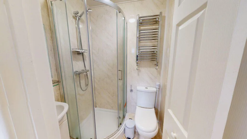5 bedroom house for rent