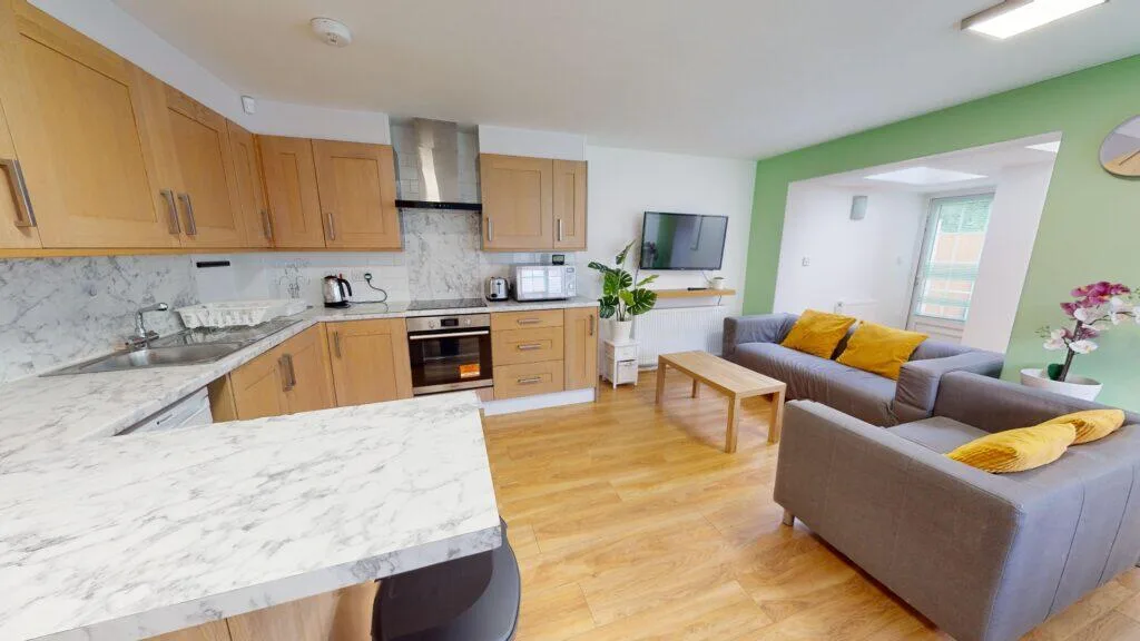 5 bedroom house for rent